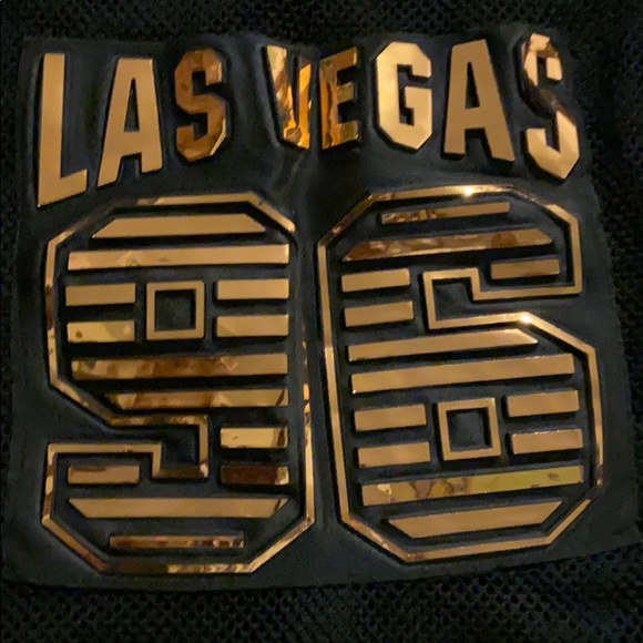 Las Vegas fish net tank - Picture 3 of 4